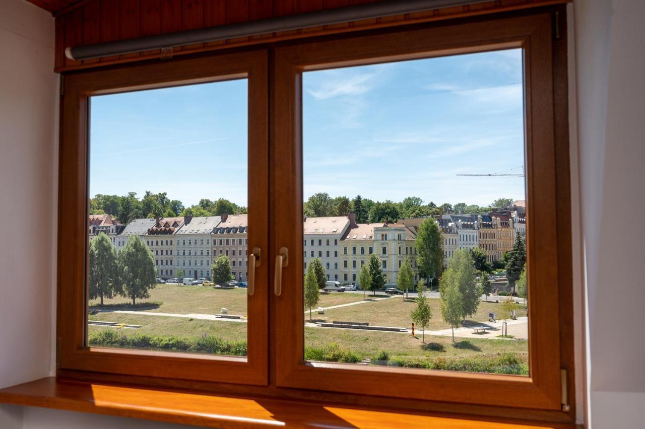 Blick Apartments - Riverview Studio Apartment Згожелец Екстериор снимка
